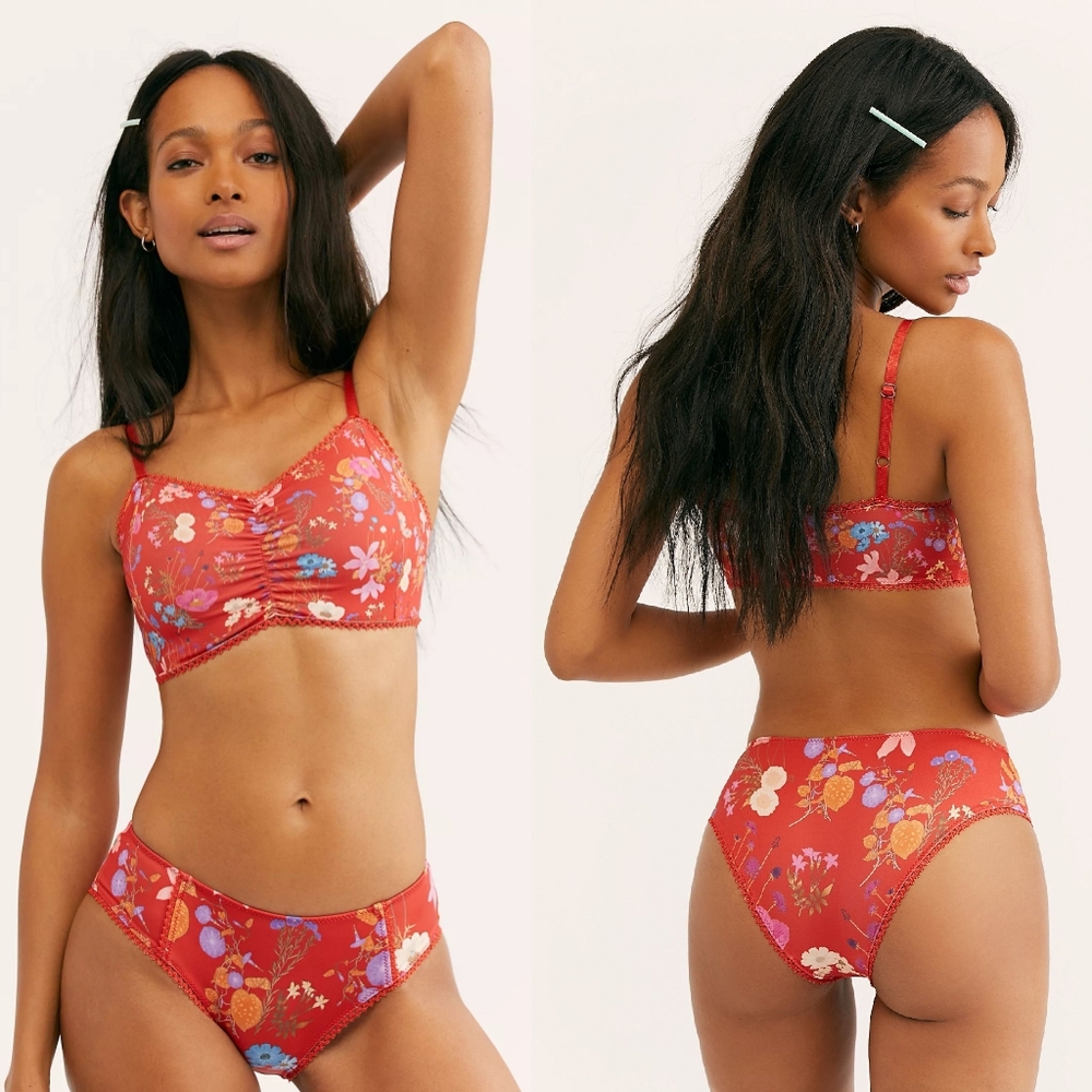 New spell designs FP wild bloom red bralette bra L